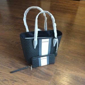 Michael Kors purse & wallet Blue and white tags